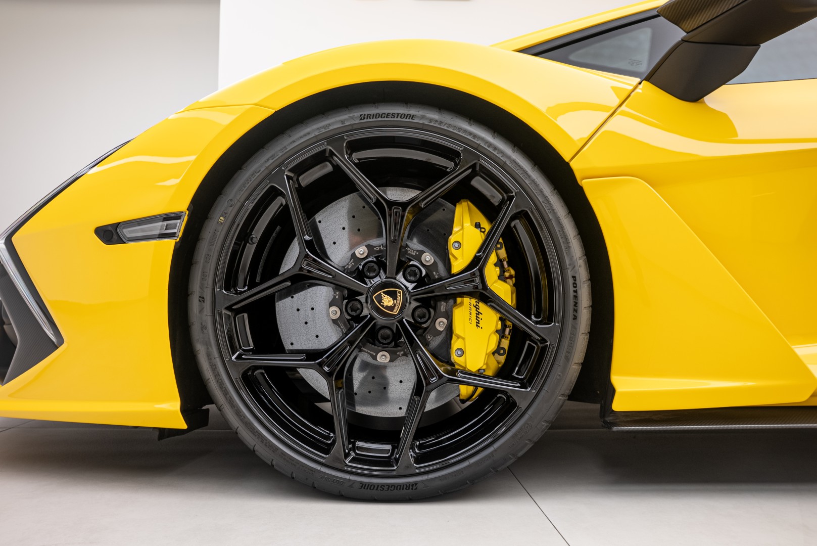 2025 LAMBORGHINI REVUELTO - 485